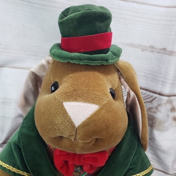Vintage Velveteen Rabbit 12 Inch Velvet Stuffed Animal Toys R Us 1985 Green Coat - Picture 2 of 10